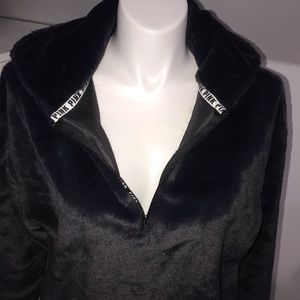 NWT PINK Black Long Sleeve Sweatshirt